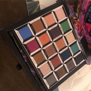 Urban Decay Alice Through The Looking Glass